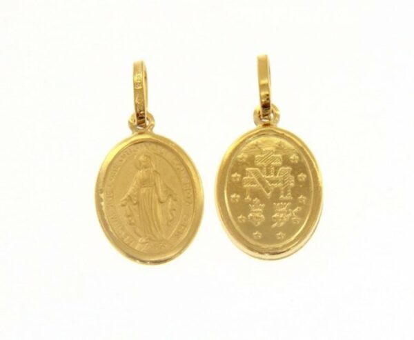 Miraculous Madonna in yellow gold weight 1 g.