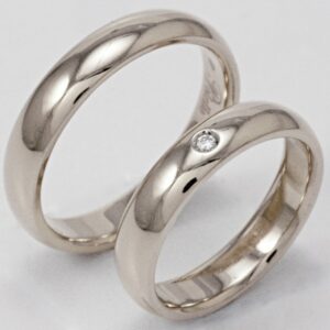 Pair of Polello superlight wedding rings 2559