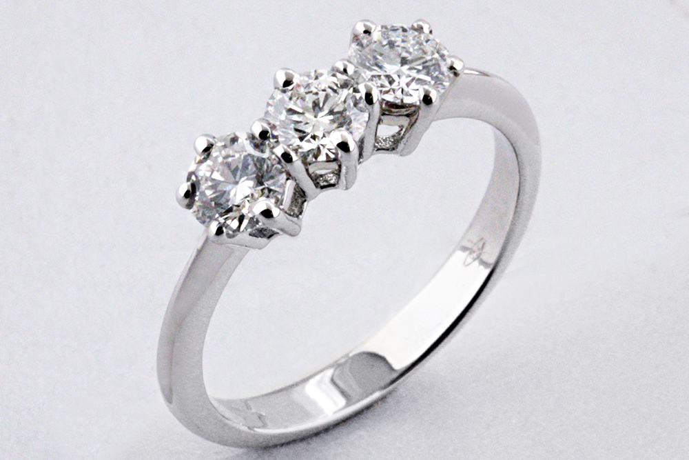 ANELLO TRILOGY CON DIAMANTI TAGLIO BRILLANTE CT. 1.00 CERTIFICATO GIA Biffi Gioielli