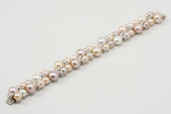 BRACELET PEARLS AND DIAMONDS CT. 0.15:XNUMX