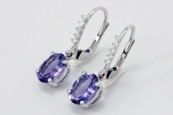 ORECCHINI CON TANZANITE CT. 2.45 E DIAMANTI CT. 0.10