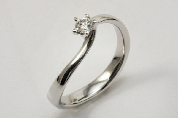 SOLITAIRE RING WITH BRILLIANT CUT DIAMOND CT. 0.16:XNUMX