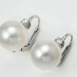 AUSTRALIAN PEARL EARRINGS 13 MM AND DIAMONDS CT. 0.31:XNUMX