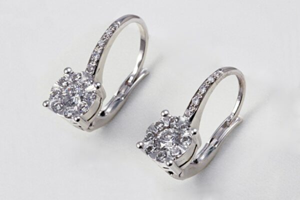 WHITE GOLD EARRINGS WITH BRILLIANT CUT DIAMONDS CT. 0.52:XNUMX