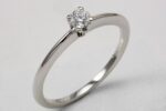 Solitaire ring with brilliant cut diamond ct. 0.18:XNUMX