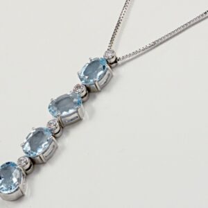 GIROCOLLO CON ACQUAMARINA CT. 2.77 E DIAMANTI CT. 0.12
