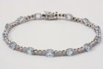 BRACCIALE IN ORO CON ACQUAMARINE CT. 5.13 E DIAMANTI CT. 0.30