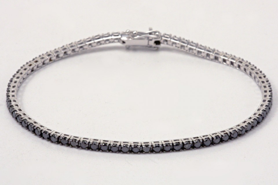 Bracciale tennis diamanti neri taglio brillante ct. 2.52