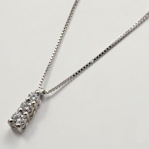 White gold trilogy necklace with diamonds ct. 0.22:XNUMX