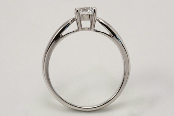 Solitaire ring with brilliant cut diamond ct. 0.50 GIA certified