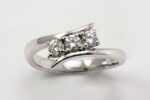 TRILOGY RING WITH BRILLIANT CUT DIAMONDS CT. 0.40:XNUMX