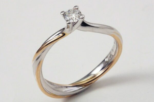 POLELLO SOLITAIRE RING WITH BRILLIANT CUT DIAMOND CT. 0.22:XNUMX