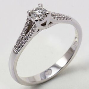 Polello solitaire ring with brilliant cut diamonds ct. 0.30:XNUMX