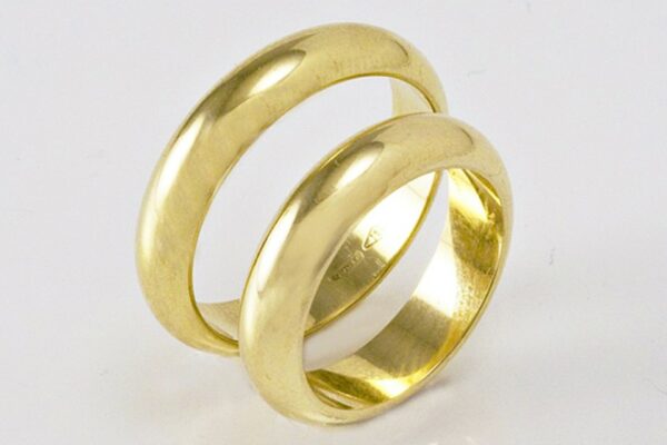 Classic wedding rings 7 grams