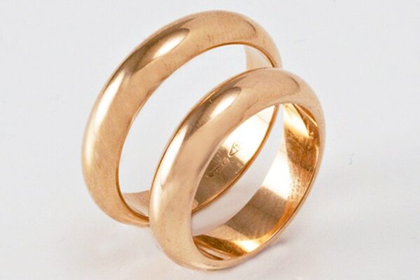 Classic wedding rings 7 grams