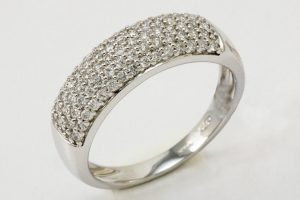 anello diamanti