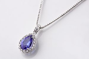 girocollo tanzanite diamanti