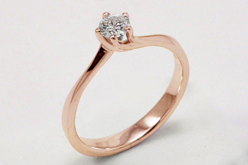 ANELLO SOLITARIO ORO ROSA CON DIAMANTE TAGLIO BRILLANTE CT. 0.24