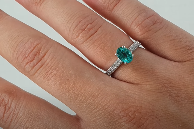 Anello di smeraldo costo sales