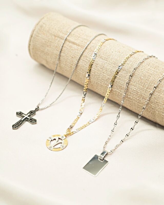 Quanto è difficile fare un regalo a un uomo? 🎁
Non da Biffi! 😎

Collane in oro bianco e in oro giallo, lisce, elaborate o con diamanti neri. Un'infinita combinazione di gioielli per soddisfare tutti i gusti.

➡️ biffigioielli.com
📍BIFFIGIOIELLI a Milano, in P.za Miani 3